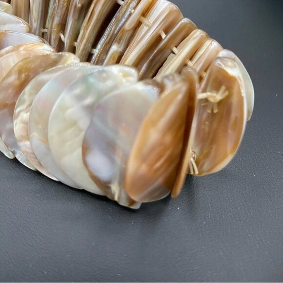 Cream and Tan Colored Mother of Pearl Shell Stretch Bracelet - Picture 9 of 9